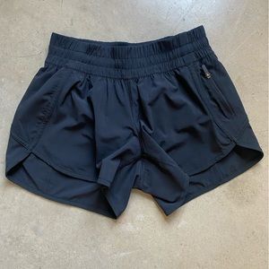 Lululemon tracker shorts